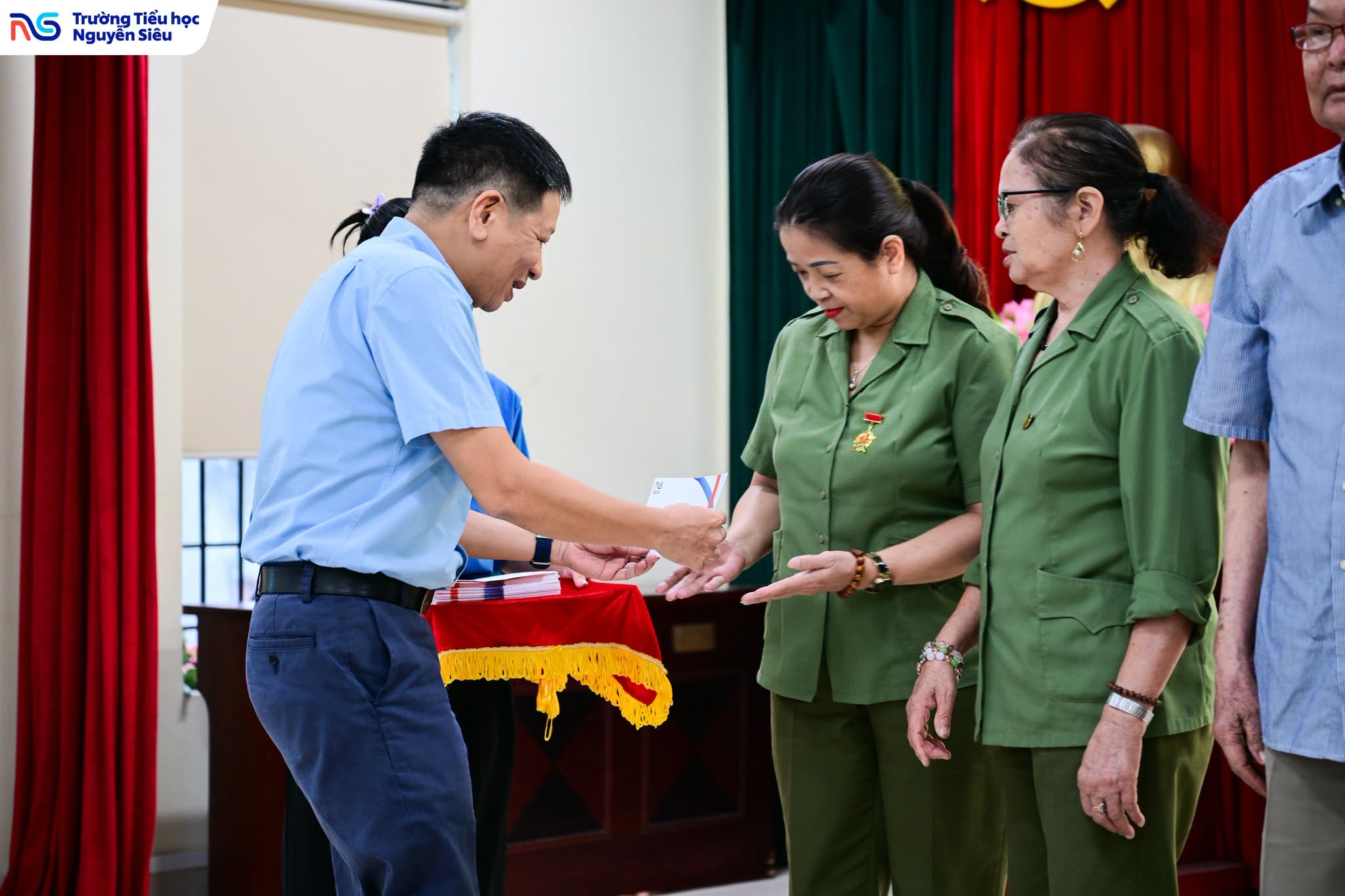Tiểu học Nguyễn Siêu 